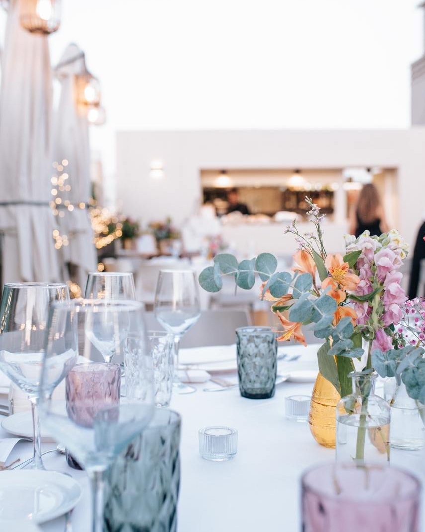 Mesa decorada para evento en el Restaurante Catedral de Almería